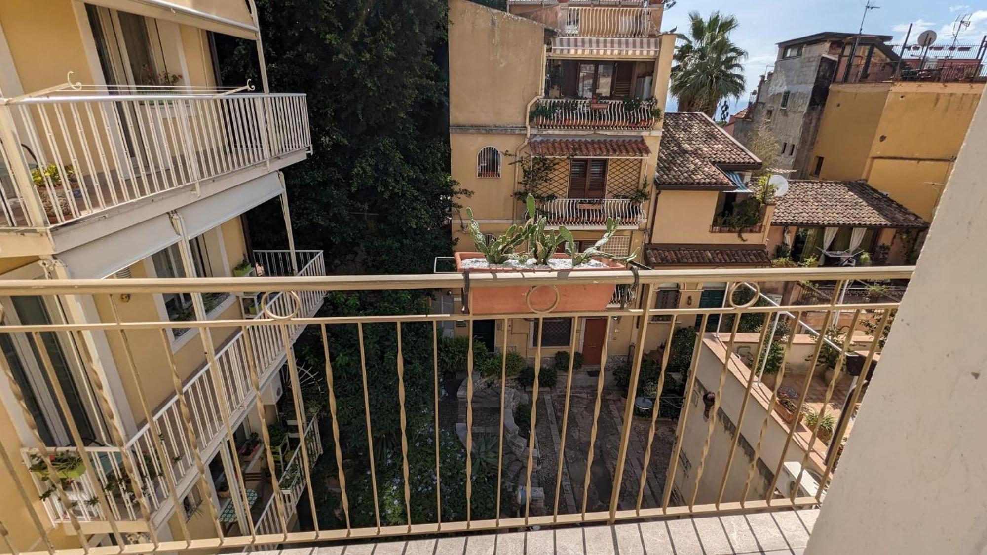 Opuntia Charming Rooms Taormina Exterior foto